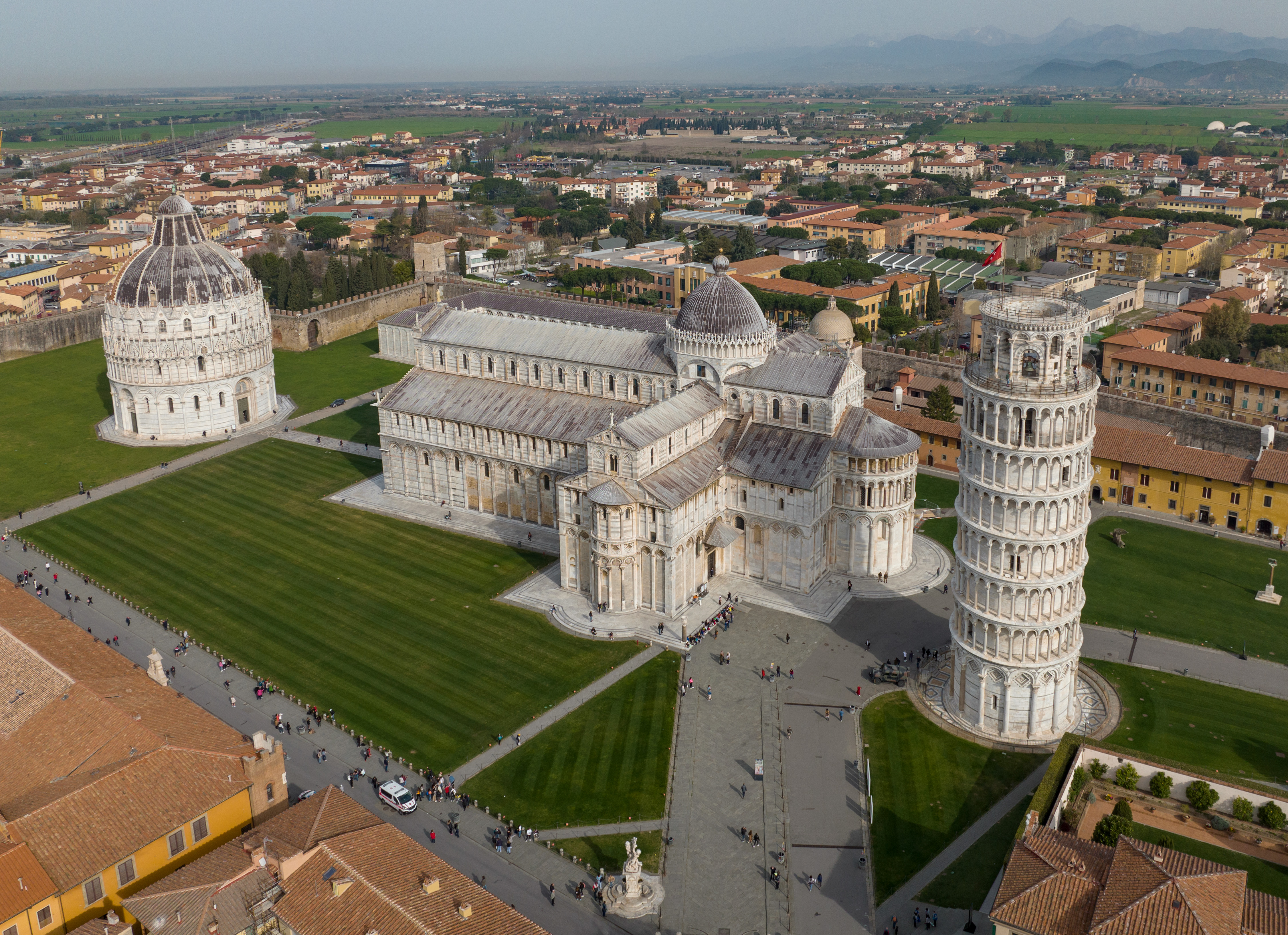 Piazza dei Miracoli, Pisa — veduta d'insieme